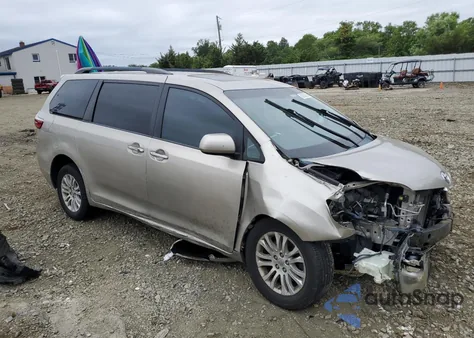 2015 Toyota Sienna Xle from USA, damaged, VIN 5TDYK3DC3FS536790